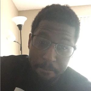 Meet your Posher, Idris